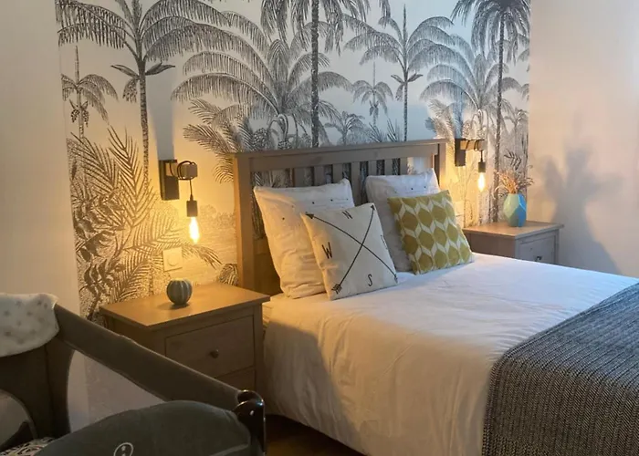 L Atelier De Leon * באיו